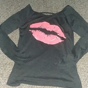 Lips long sleeve knit top